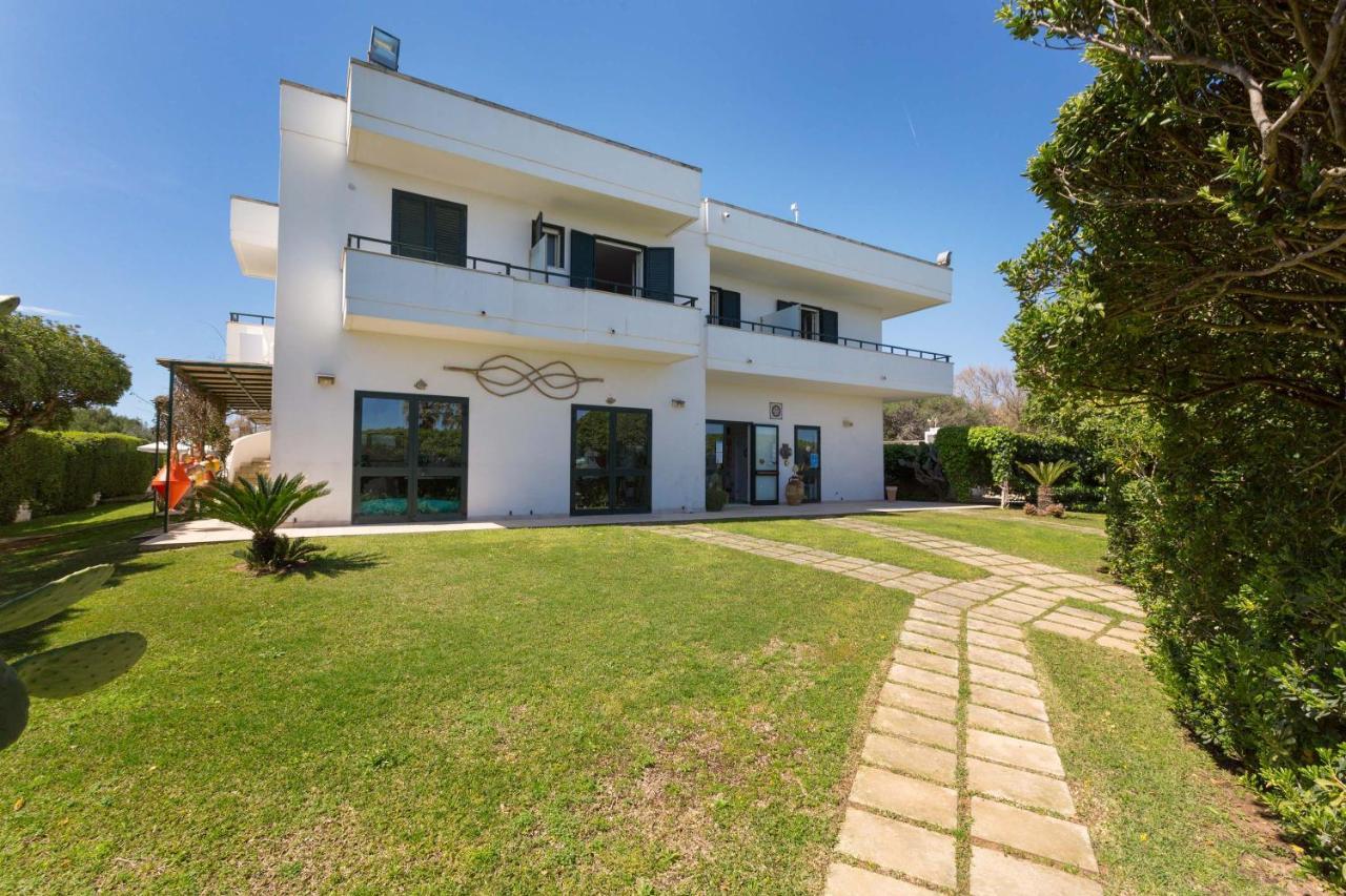 Residence Punta Cassano - In Piscina Sulla Spiaggia Di Sabbia San Foca Eksteriør billede
