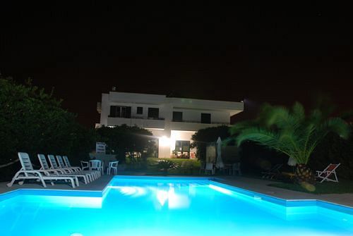 Residence Punta Cassano - In Piscina Sulla Spiaggia Di Sabbia San Foca Eksteriør billede
